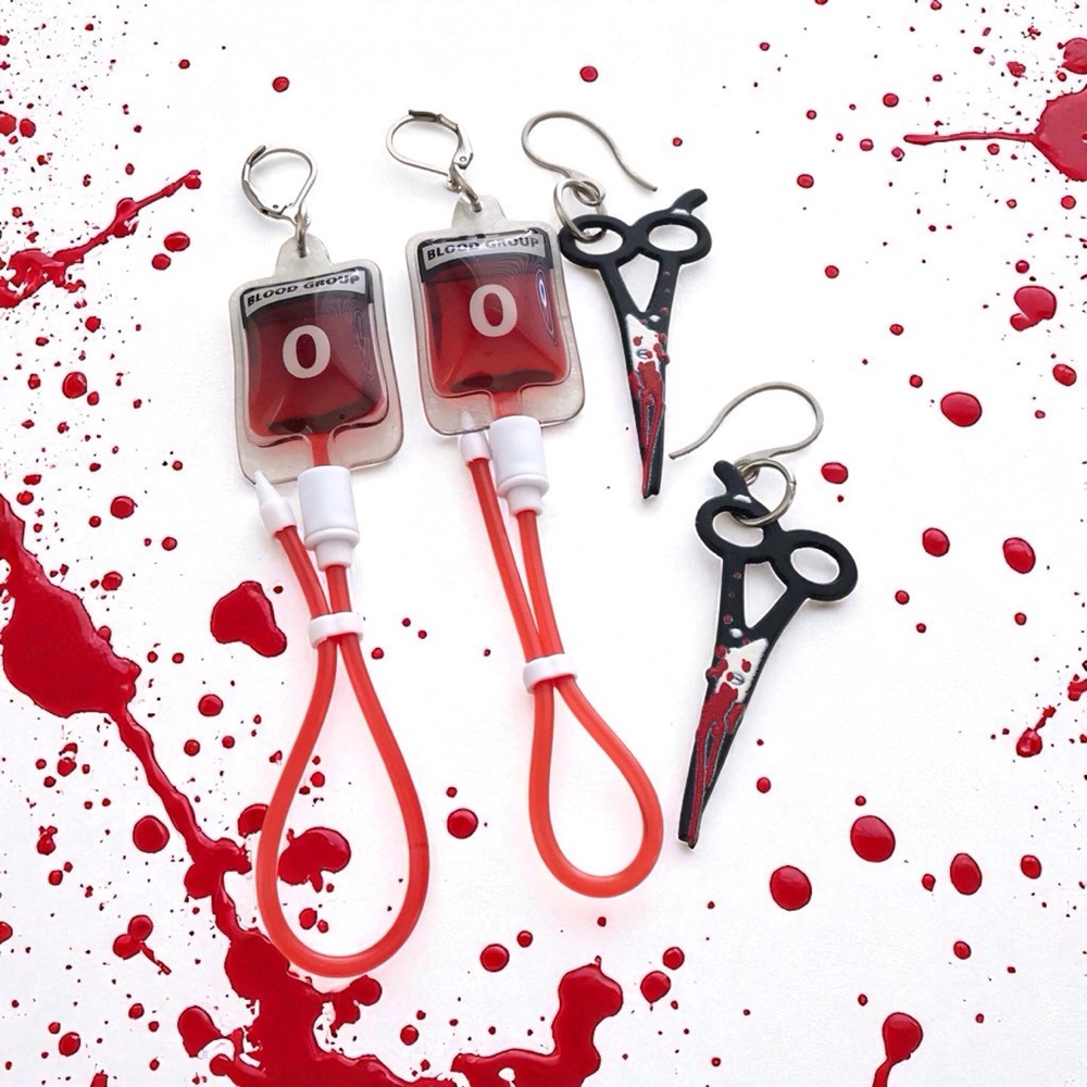 🆕 Blood Bag Type O and Bloody Scissors Earrings